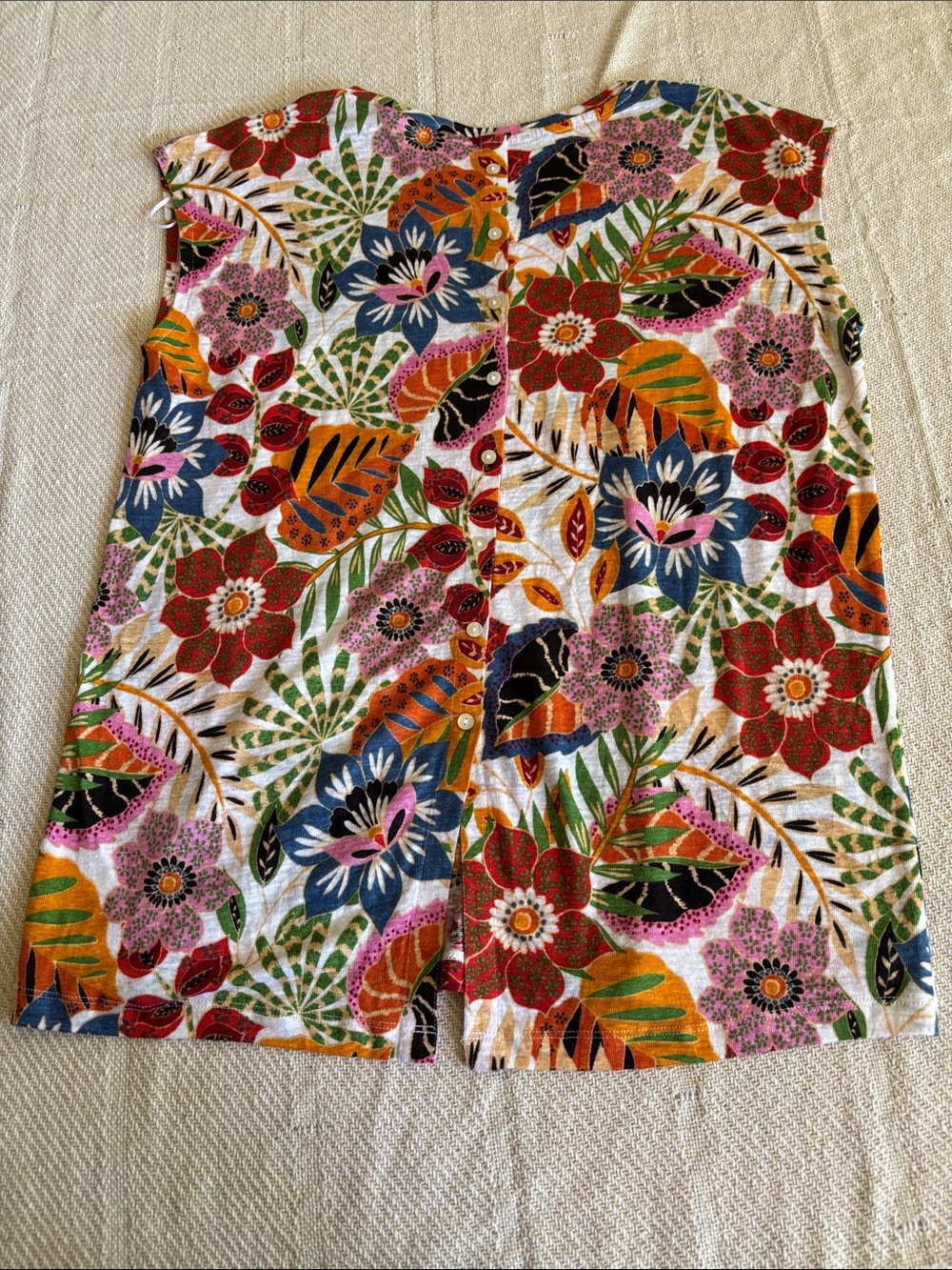 100% Linen Tshirt Top Sleeveless Bright Floral Full Button Back Size M - Picture 12 of 13